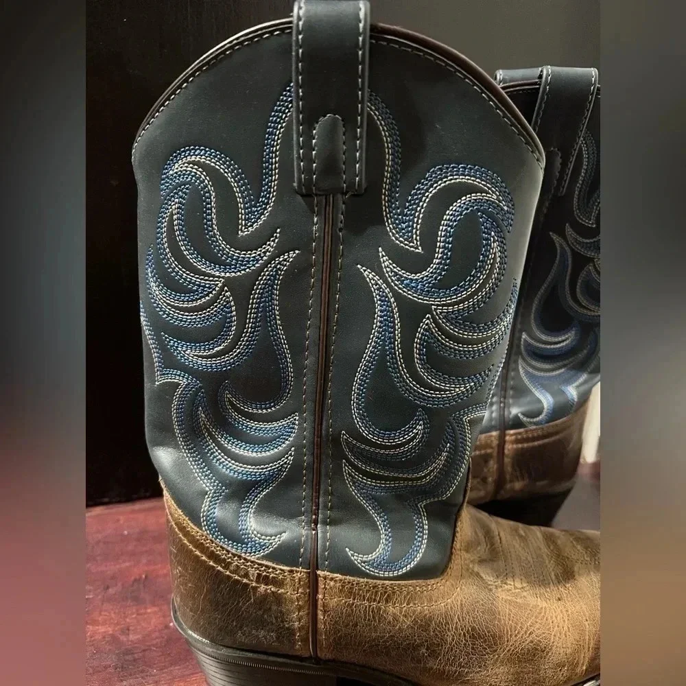 Cody James Brown/Blue Leather Round Toe Pull On Western Boots Boys Size 4D EUC. - Picture 5 of 7